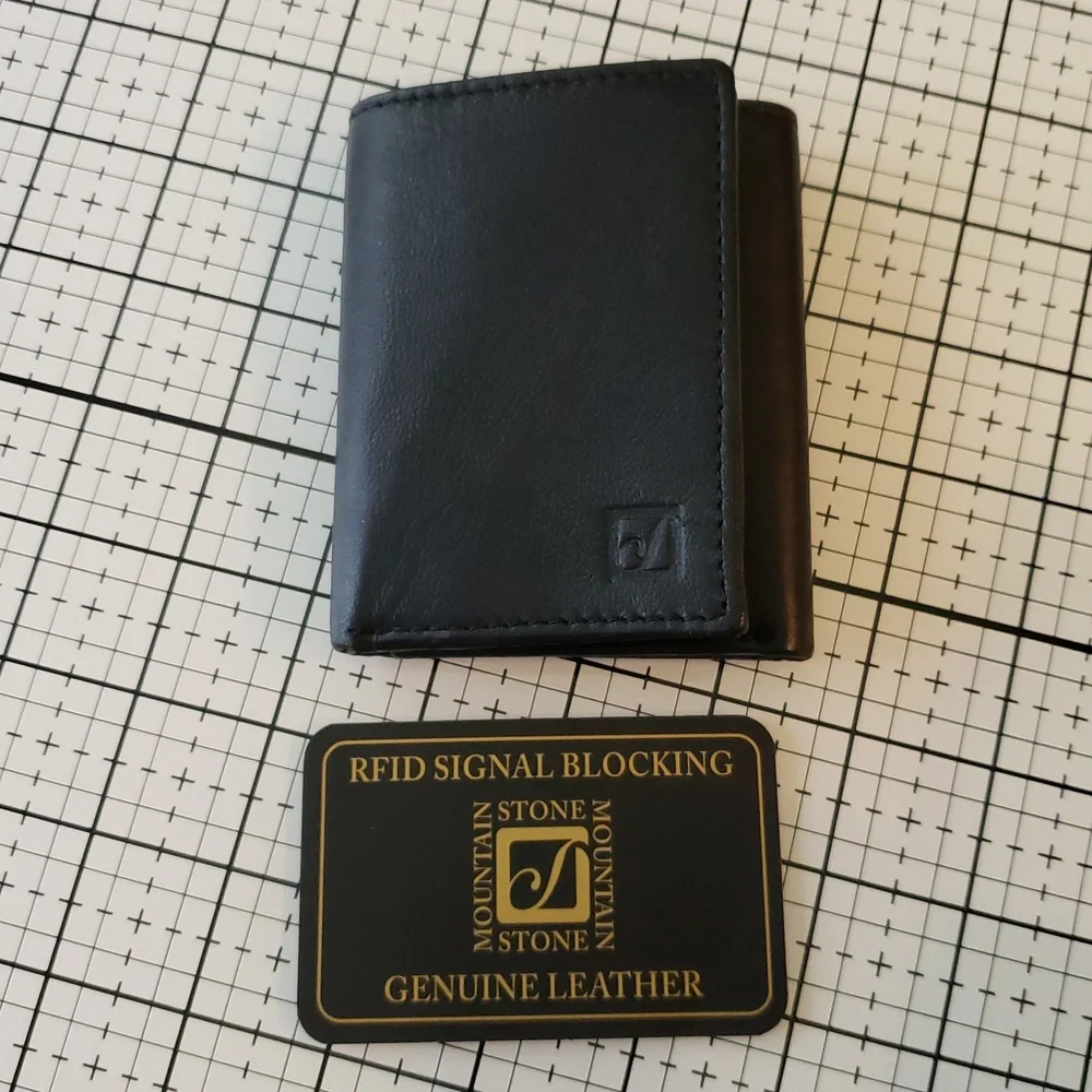 Stone Mountain RFID Signal Blocking Leather Wallet